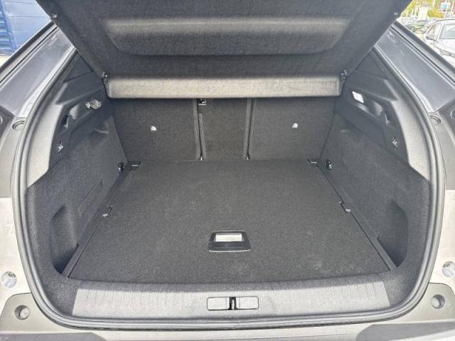 Peugeot 3008 image 2