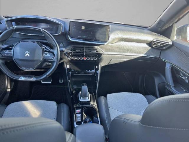 Peugeot 2008 image 6