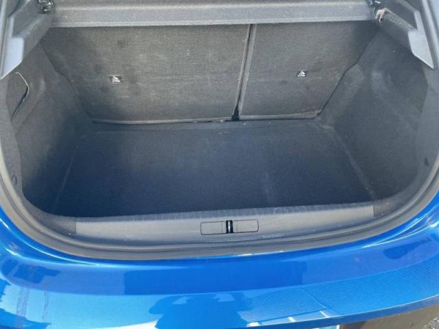 Peugeot 208 image 4