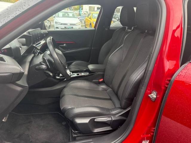 Peugeot 2008 image 1