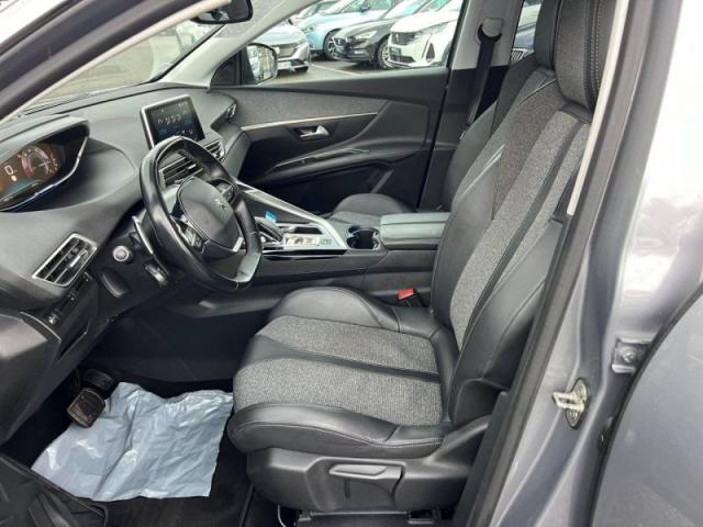 Peugeot 3008 image 3