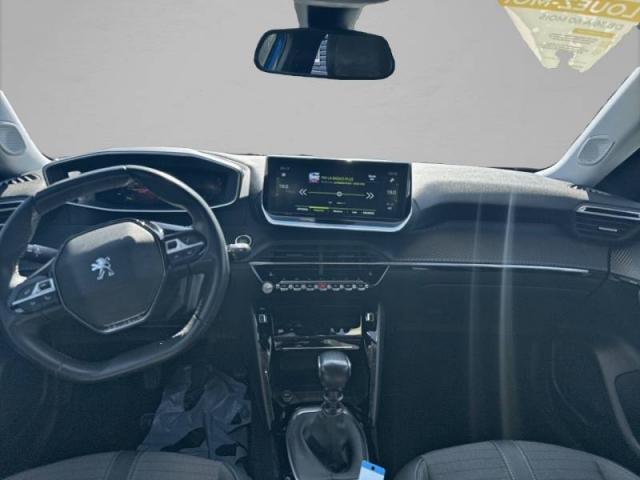 Peugeot 2008 image 1