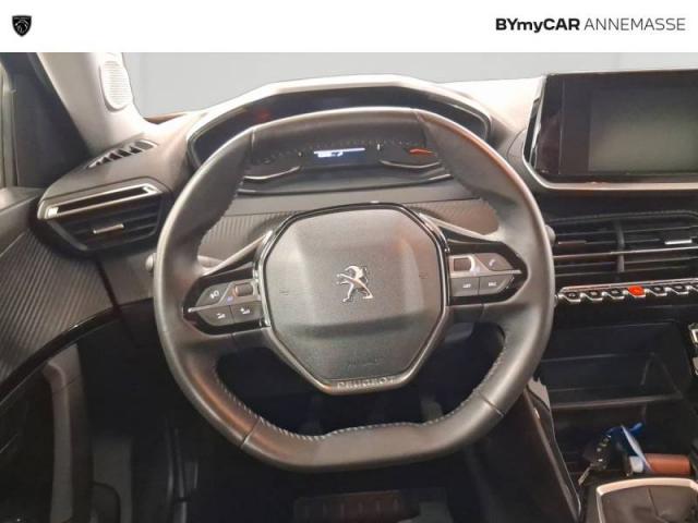 Peugeot 2008 image 3