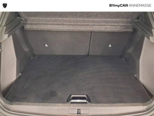 Peugeot 2008 image 8