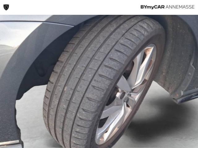 Volkswagen Golf image 5