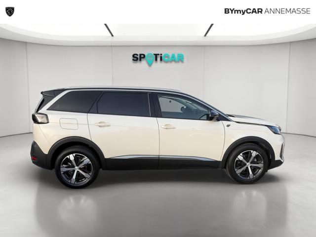 Peugeot 5008 image 1