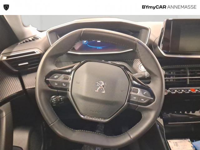 Peugeot 2008 image 8