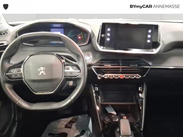 Peugeot 2008 image 8