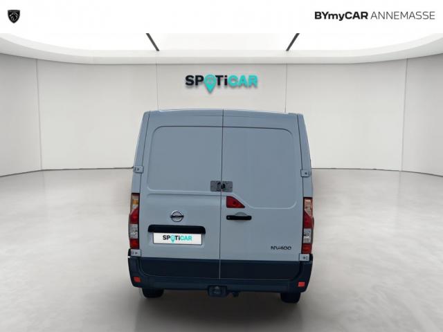 Nissan Nv400 image 9