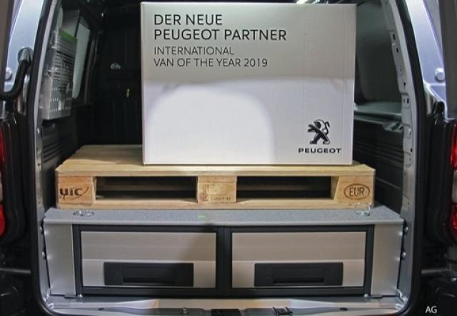 Peugeot Partner image 1