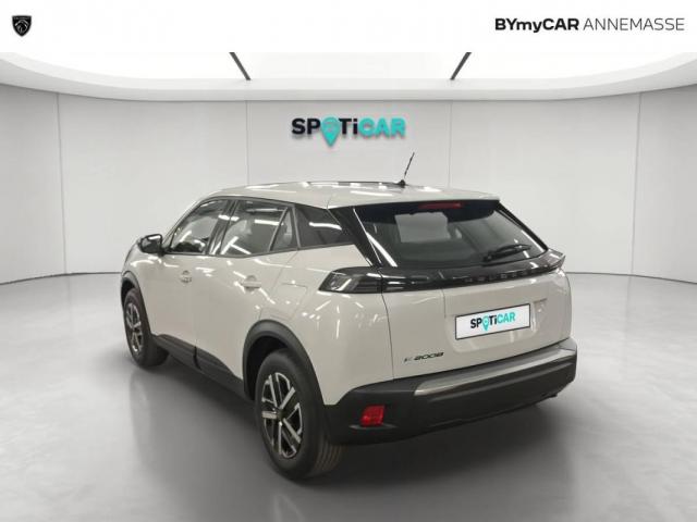 Peugeot 2008 image 3