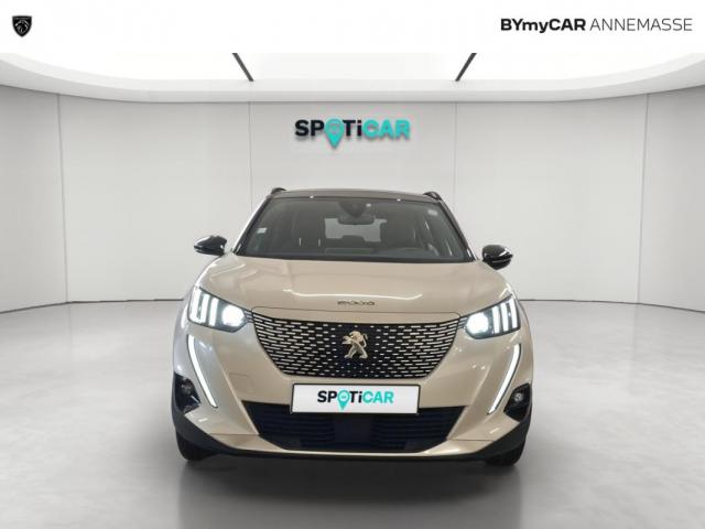 Peugeot 2008 image 8