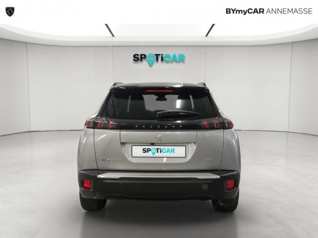 Peugeot 2008 image 2