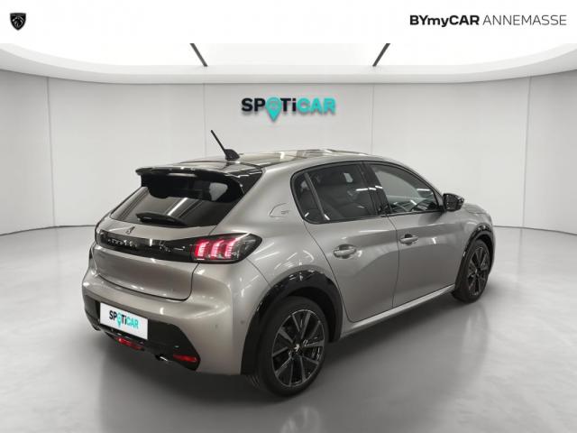 Peugeot 208 image 9