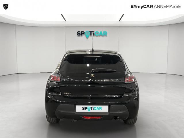Peugeot 208 image 6