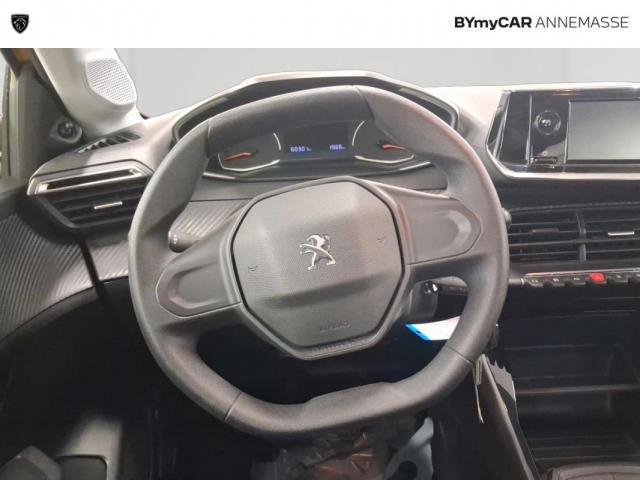 Peugeot 208 image 7