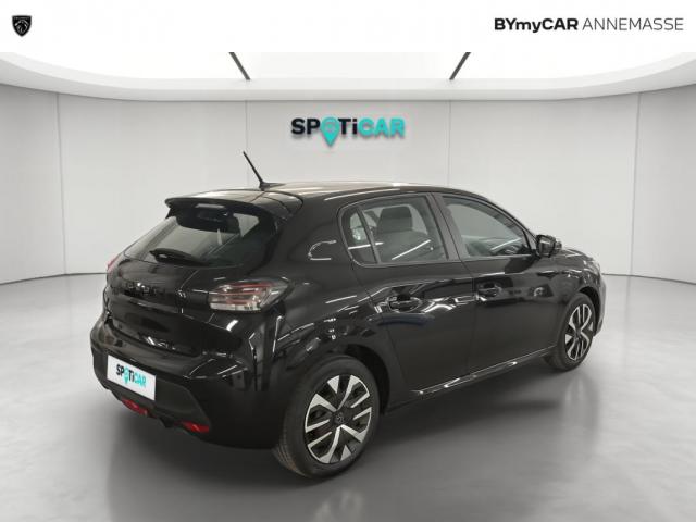 Peugeot 208 image 8