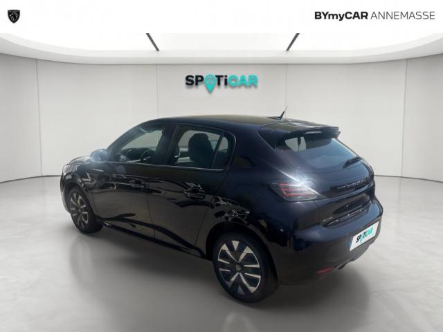 Peugeot 208 image 8
