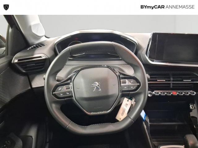 Peugeot 208 image 8