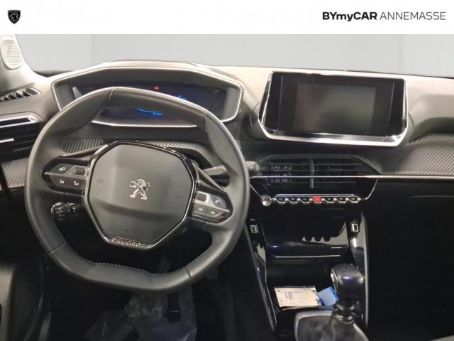 Peugeot 2008 image 1