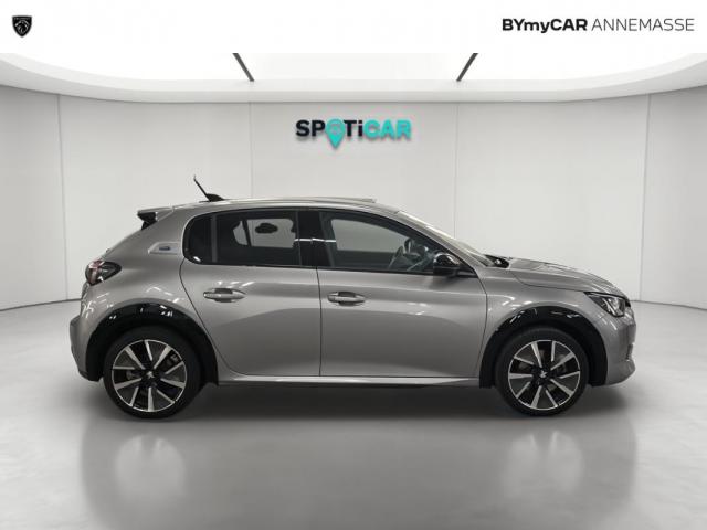 Peugeot 208 image 6