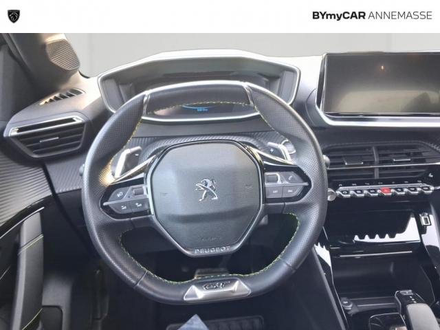 Peugeot 208 image 8