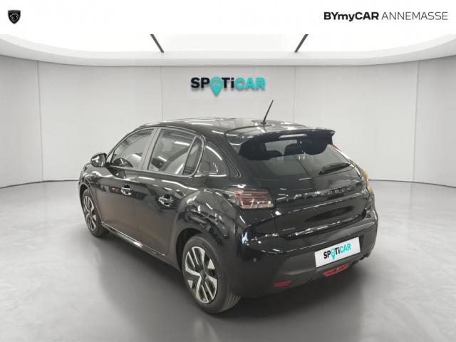 Peugeot 208 image 9