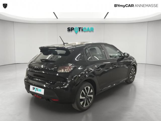 Peugeot 208 image 8