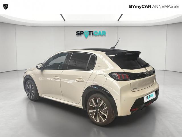 Peugeot 208 image 1