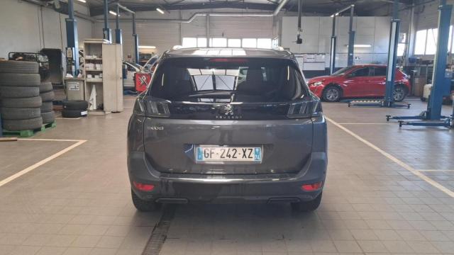 Peugeot 5008 image 6