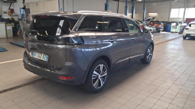 Peugeot 5008 image 4