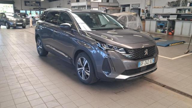 Peugeot 5008 image 2