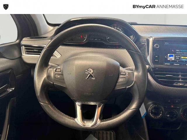 Peugeot 208 image 6