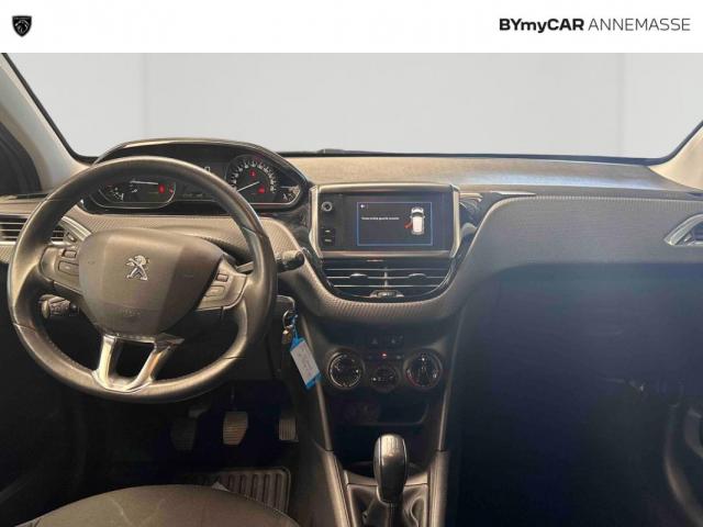 Peugeot 208 image 2