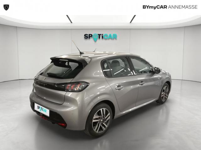 Peugeot 208 image 8