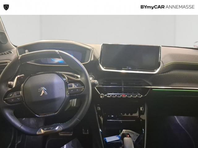 Peugeot 2008 image 2