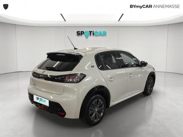 Peugeot 208 image 6