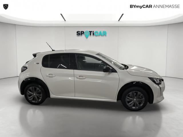 Peugeot 208 image 4
