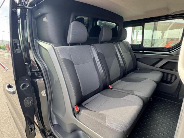 Renault Trafic image 1
