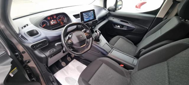 Peugeot Rifter image 6