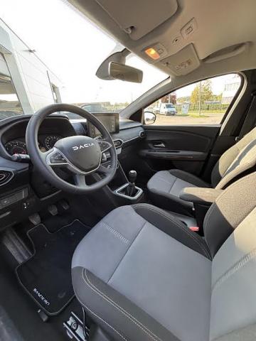 Dacia Sandero image 7