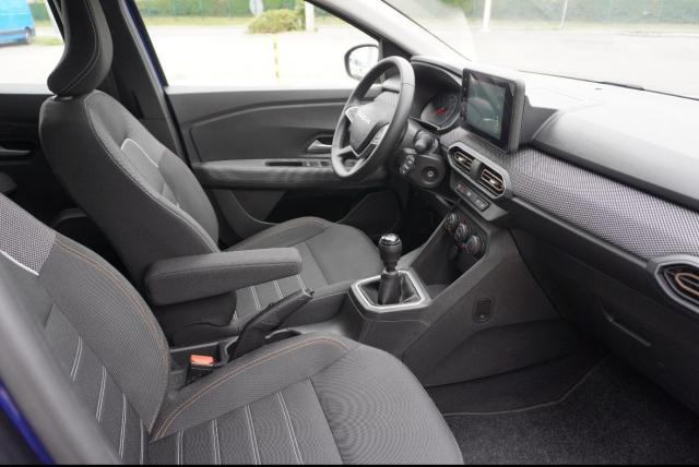 Dacia Sandero image 4