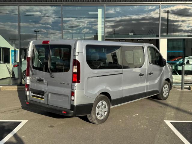 Renault Trafic image 1