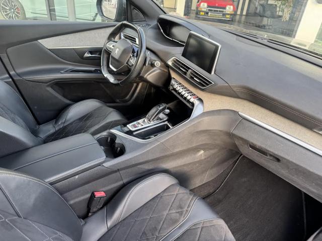 Peugeot 5008 image 6