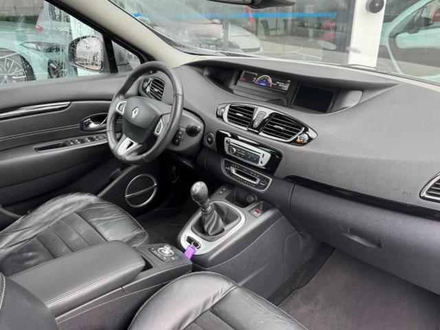 Renault Grand Scénic image 2