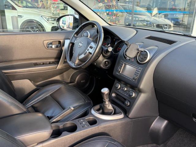 Nissan Qashqai+2 image 1