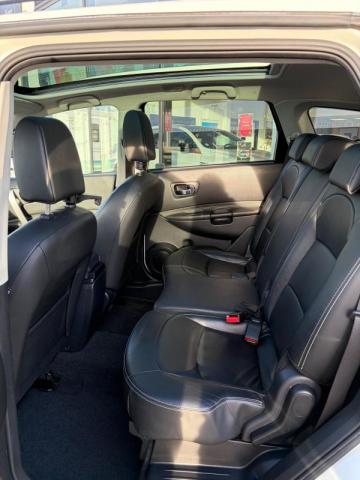 Nissan Qashqai+2 image 2