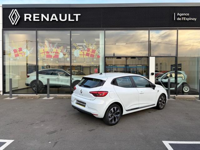 Renault Clio image 2