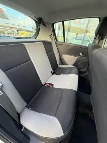 Renault Clio image 6