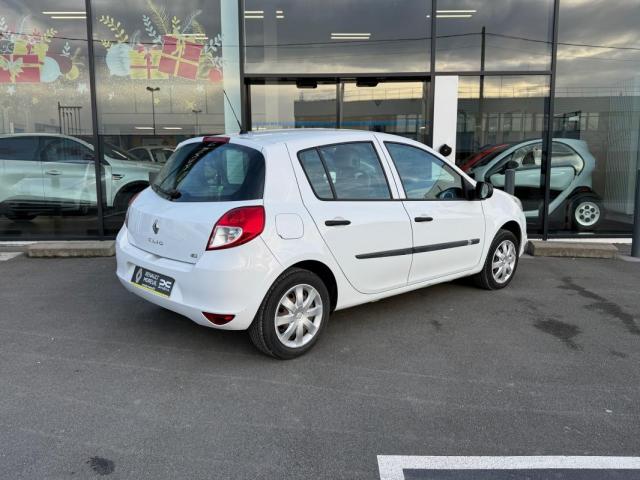 Renault Clio image 1